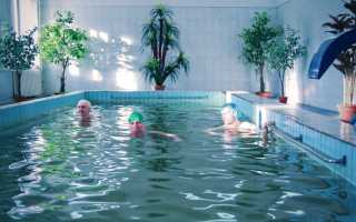 Плавание и упражнения в воде при остеохондрозе